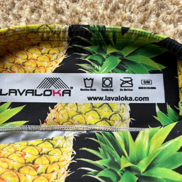 Lavaloka Women's Compression Leggings Capri Pineapples Size Small - Picture 3 of 3